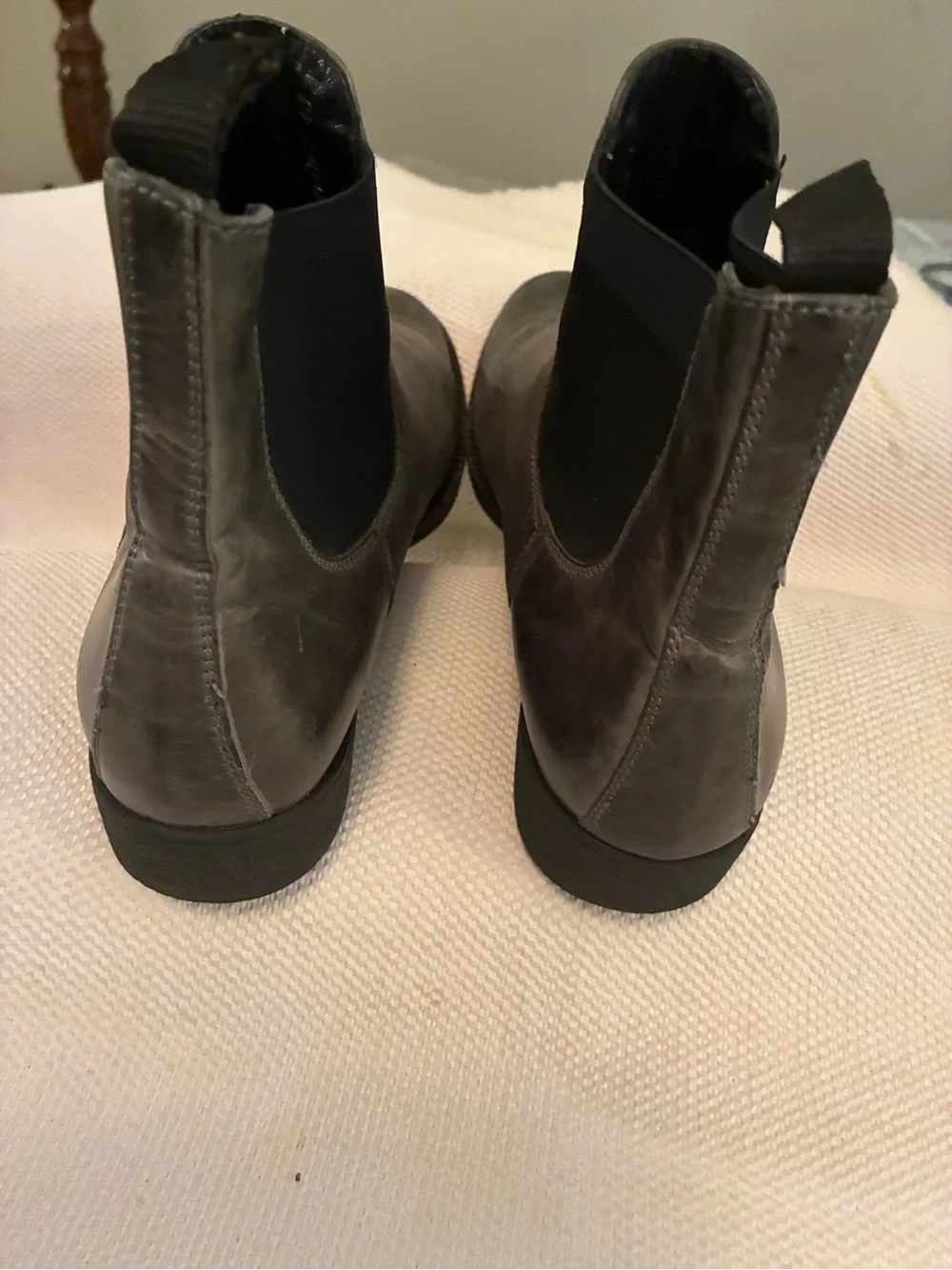 Men's Grey Leather Chelsea Boots - Sleek Slip-On Style #20067 40